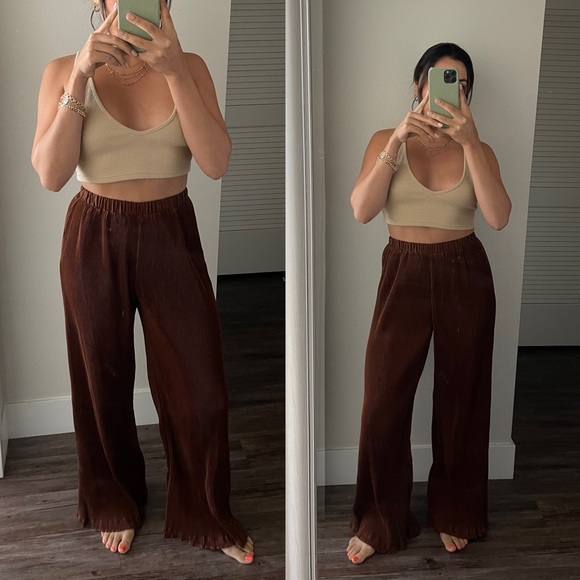 PrettyLittleThing Pants - PLT Brown Plisse Pants